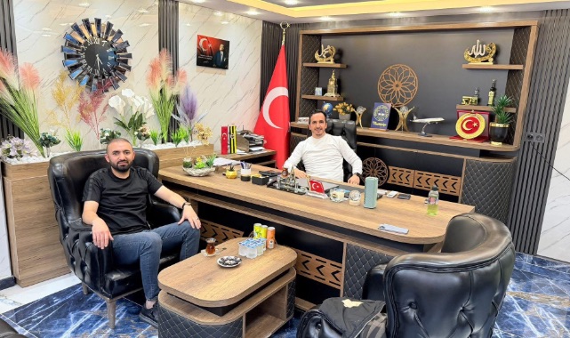 Ahmet Güçer Halkın İçinde, Halkla Birlikte