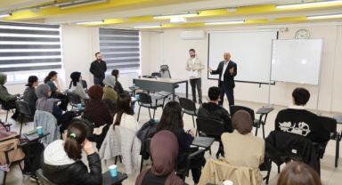 Başkan Büyükgöz Gençlerle Güzide Gençlik Merkezi’nde Buluştu