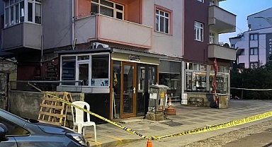 Gebze’de 13 dairelik bina çatlaklardan dolayı tahliye edildi