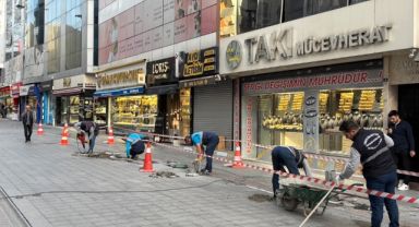 ESKİ ÇARŞI'DA GRANİT TAMİRİ BAŞLADI