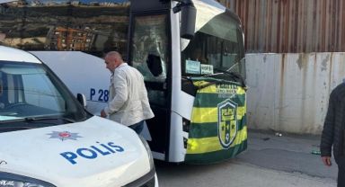 Fikri Işık'ın Mahallesinde Pelitlispor'a Taşlı-Sopalı Saldırı!