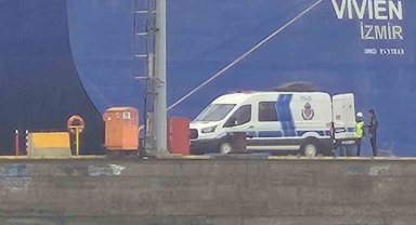 Kocaeli'de tekne alabora oldu: 1 ölü, 1 yaralı