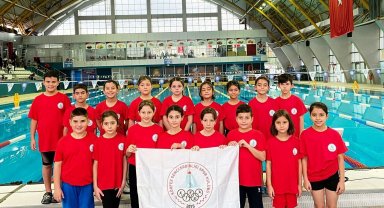 Körfezli yüzücüler Sakarya'da şampiyon oldu