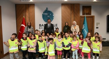 Başiskele'de 4-6 yaş Kur'an kursu öğrencilerinden belediye ziyareti