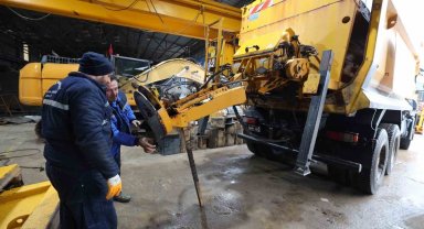 Başiskele'de karla mücadele ekipleri çalışmalarını tamamladı