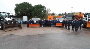 Dilovası Belediyesi karla mücadelede hazır kıta