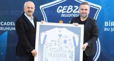 Gebze Belediyesi Voleybol Takımı, kahvaltıda moral depoladı