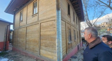 Gölcük'teki 145 yıllık çivisiz cami restore ediliyor