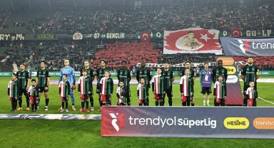 Kocaelispor- Antalyaspor maçında seremoni de paylaşıldı