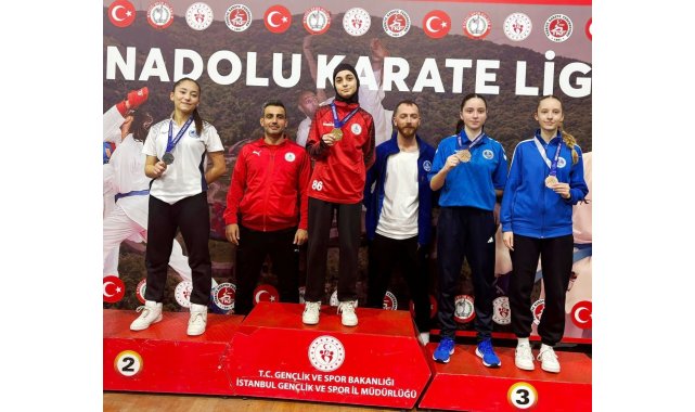 Körfezli karateciler Anadolu Karate Ligi Finalleri'nden 14 madalyayla döndü