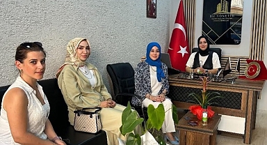 Arzu Arslan sahayı boş bırakmıyor