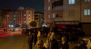 Gebze'de 5 katlı apartmanın girişinde çökme oluştu: Vatandaşlar tahliye edildi