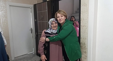 YASEMİN ÖZDEMİR GÖNÜLLERE MÜHÜR VURUYOR