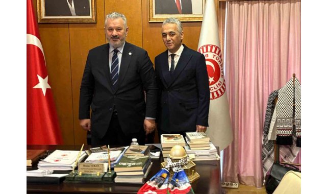 Adil Kurban'dan TBMM'de Hekimlik Meslek Kanunu çağrısı