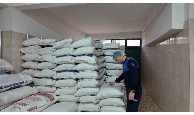 Çayırova'da Ramazan öncesi gıda denetimi