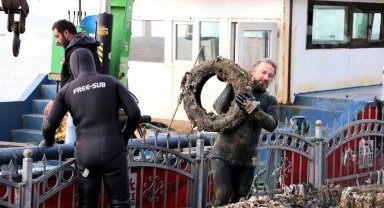 Eskihisar Sahili'nde ekosistemi canlandıracak dip temizliği yapıldı