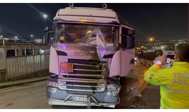 Freni boşalan tanker zincirleme kazaya sebep oldu: 1 yaralı