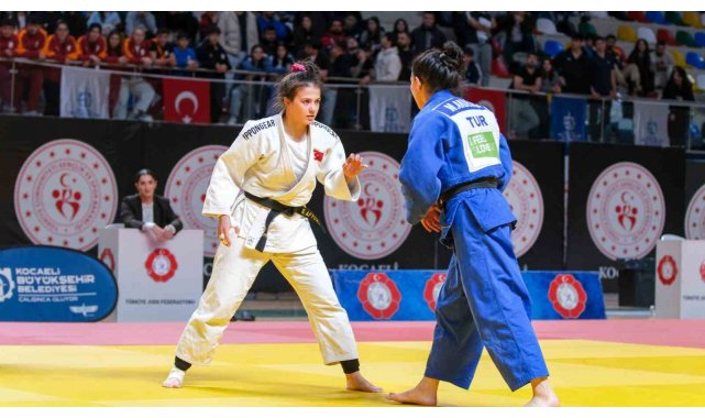 Kağıtsporlu judoculardan 13 madalya