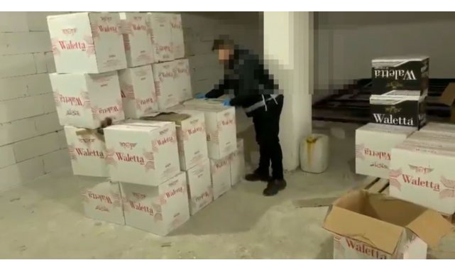 Kocaeli'de 500 bin lira değerinde kaçak tütün ve makaron ele geçirildi