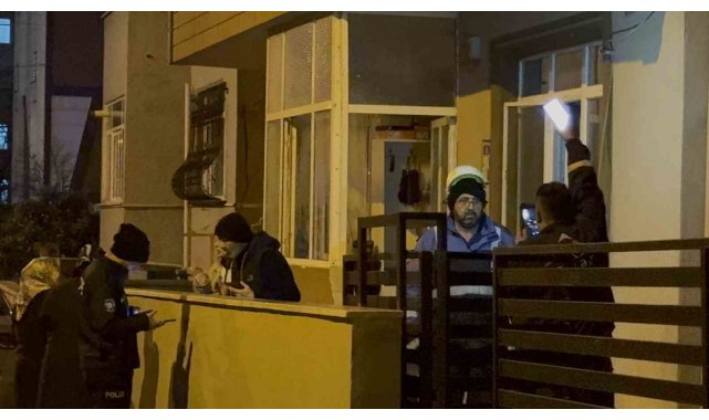 Kombiden çıkan yangın paniğe neden oldu