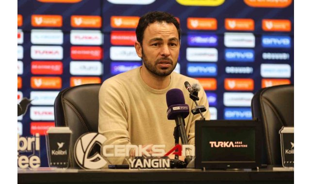 Selçuk İnan: "Kornerden basit gol yiyerek kaybetmek üzücü"