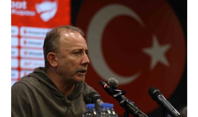 Sergen Yalçın: "1-1'lik skor adaletli gibi duruyor"