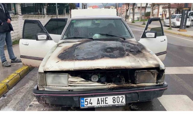 Seyir halindeki araçta yangın