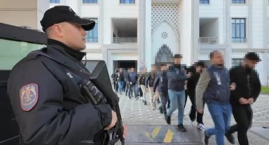 Siber dolandırıcıların cep telefonları çamaşır makinesinden çıktı