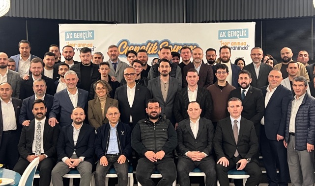 AK GENÇ GEBZE ESKİ BAŞKANLARI VEFA SOFRASINDA BULUŞTURDU