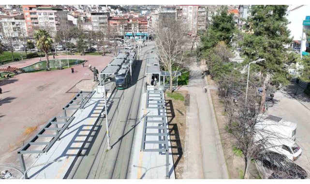 Akçaray tramvay hattının yolcu kapasitesi iki katına çıkarılıyor