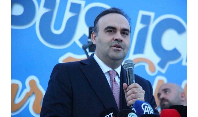 Bakan Kacır, Kocaeli'de üniversite öğrencileriyle iftarda buluştu