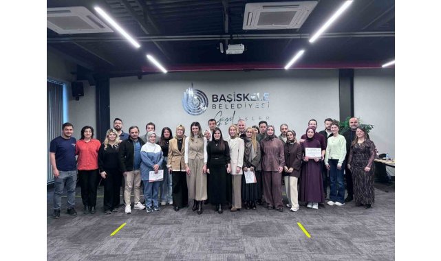 Başiskele'de çiftler 27'nci Evlilik Okulu'nda buluştu