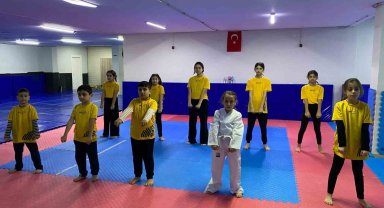 Başiskele'de kış spor okulları 9 branşta eğitimlerini sürdürüyor