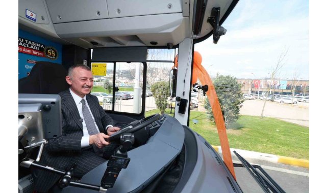 Büyükakın'dan İzmir'e gönderme: "Sadece kendimizle yarışıyoruz"