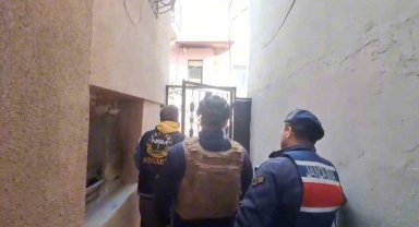 Evleri uyuşturucu serasına, tuvaletleri laboratuvara çevirmişler: 36 gözaltı
