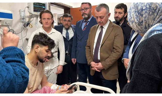 Gazze'den Mısır'a sığınan aileler aynı sofrada buluştu