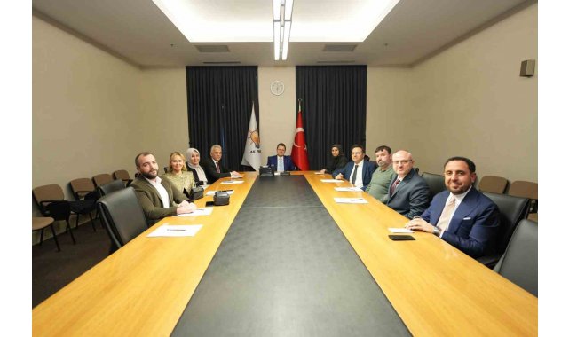 Hekimsen, Prof. Dr. Halit Yerebakan ile sağlık sisteminin geleceğini konuştu