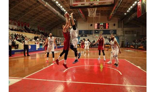 Türkiye Basketbol Ligi: Kocaeli BŞB Kağıtspor: 69 - Gaziantep Basketbol: 75