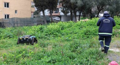 Yeşil alanda uzaktan kumandalı robot dönemi: 6 kişinin işini tek başına yapabiliyor