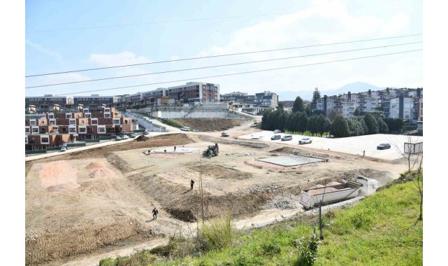 Yeşilyurt Millet Bahçesi'nde çalışmalar sürüyor