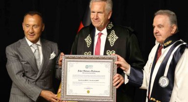 Almanya'nın 10. Cumhurbaşkanı Wulff'a Kocaeli'de fahri doktora