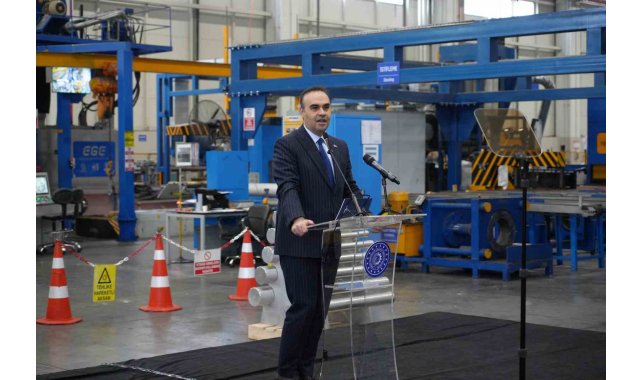 Bakan Kacır: "1 milyar doların üzerinde finansmanı ülkemize kazandırdık"