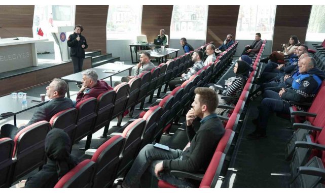 Başiskele Belediyesi personeline KBRN ve sivil savunma eğitimi verildi