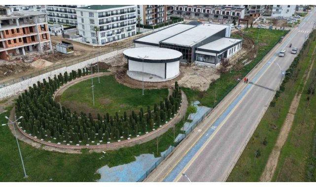 Başiskele'de 15 Temmuz Bilim Merkezi inşaatı hızla yükseliyor