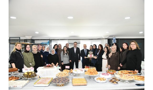 Başiskeleli kadınlar pastacılık sertifikalarını aldı