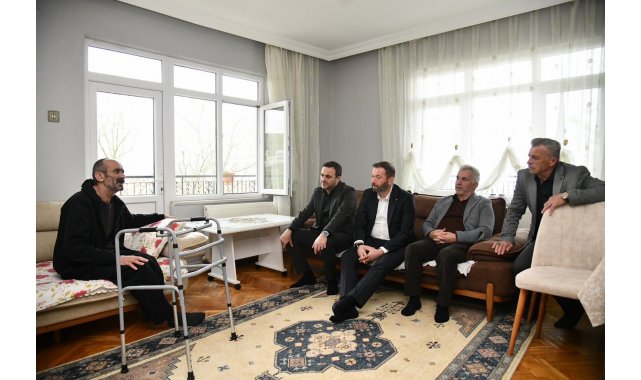 Başkanı Özlü'den hastalara moral ziyareti