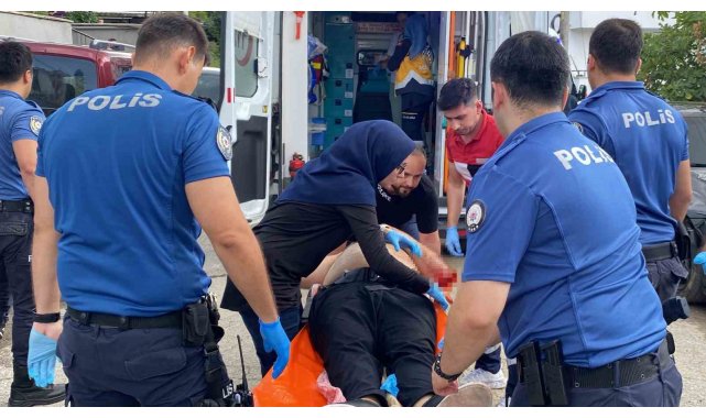 Eski eşini öldürüp oğlunu yaralayan sanıktan ceza almamak için şok savunma