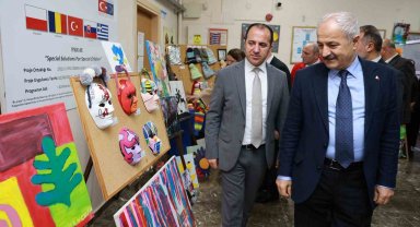 Gebze'de Dünya Otizm Farkındalık Günü dolayısıyla etkinlik düzenlendi