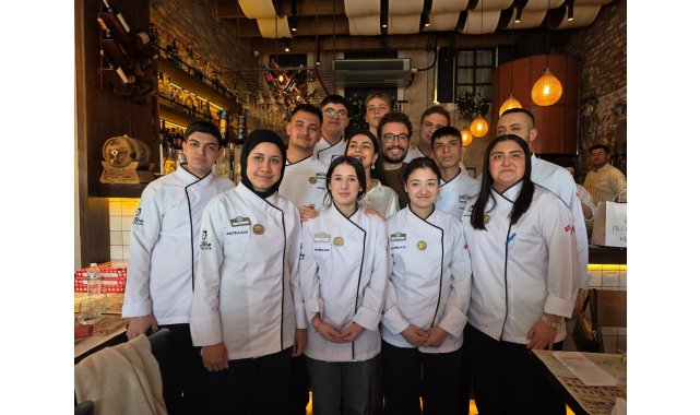 Genç aşçıların mutfak heyecanına ünlü şef Danilo Zanna ortak oldu