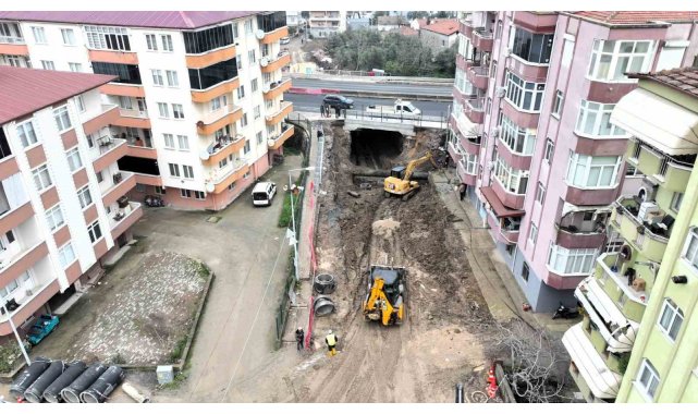 Gölcük Ulaşlı'da inşa edilen alt geçit projesiyle ulaşım kesintisiz hale gelecek